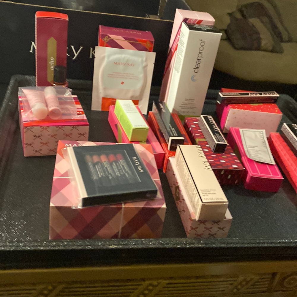 Mary Kay 12 Days of Faves Set